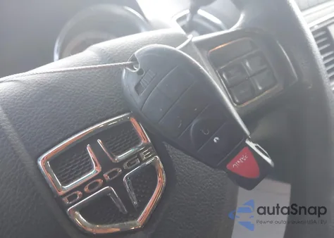 2013 Dodge Grand Caravan Sxt from USA, damaged, VIN 2C4RDGCG3DR687211